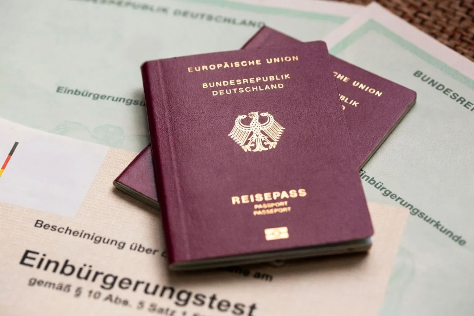 Einwanderung und Einbürgerung: Die Positionen der Berliner Parteien zur Wahl
