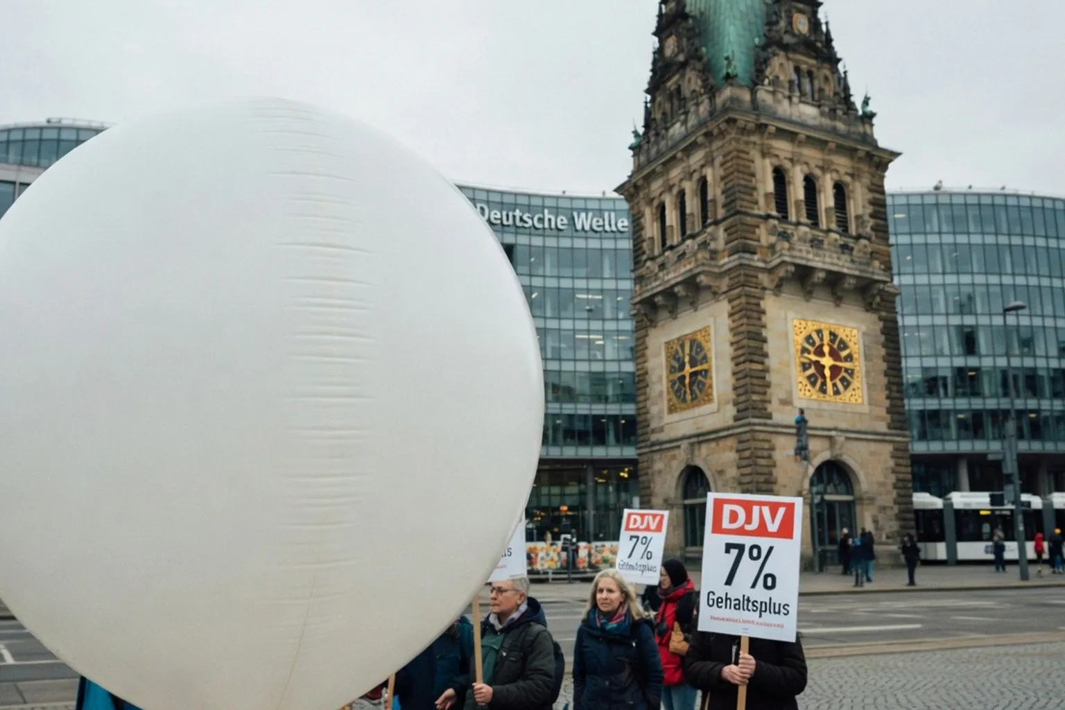 Tarifstreit bei der Deutschen Welle: DJV verlangt sieben Prozent Gehaltsplus